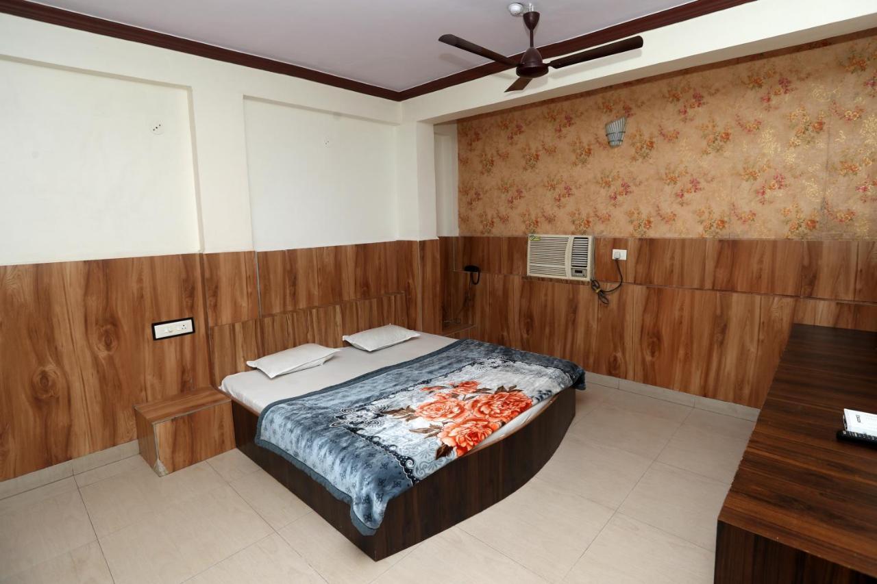 Jain Residency Hotel Pachmarhī Buitenkant foto
